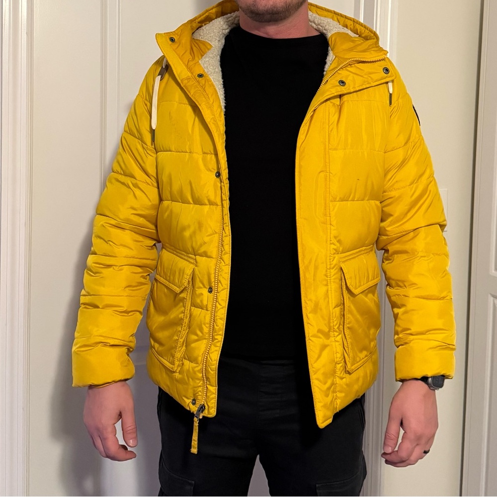 Abercrombie & Fitch Men's Yellow Puffer Jacket